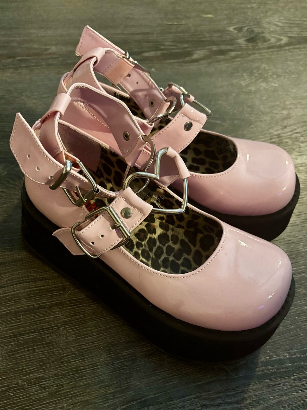 Demonia Sprite-02 Pink Patent Heart Platform Mary Janes โ Worn Once Size 6